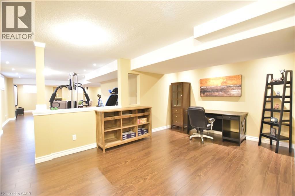 512 TERRINGTON Crescent thumbnail 48