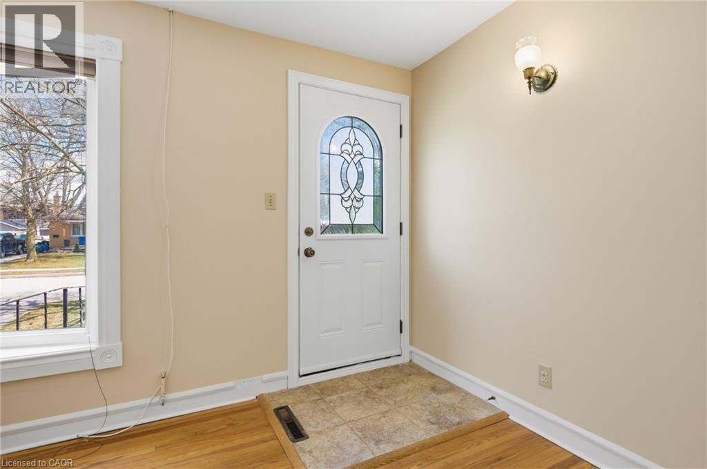 58 LOWREY Avenue S thumbnail 6