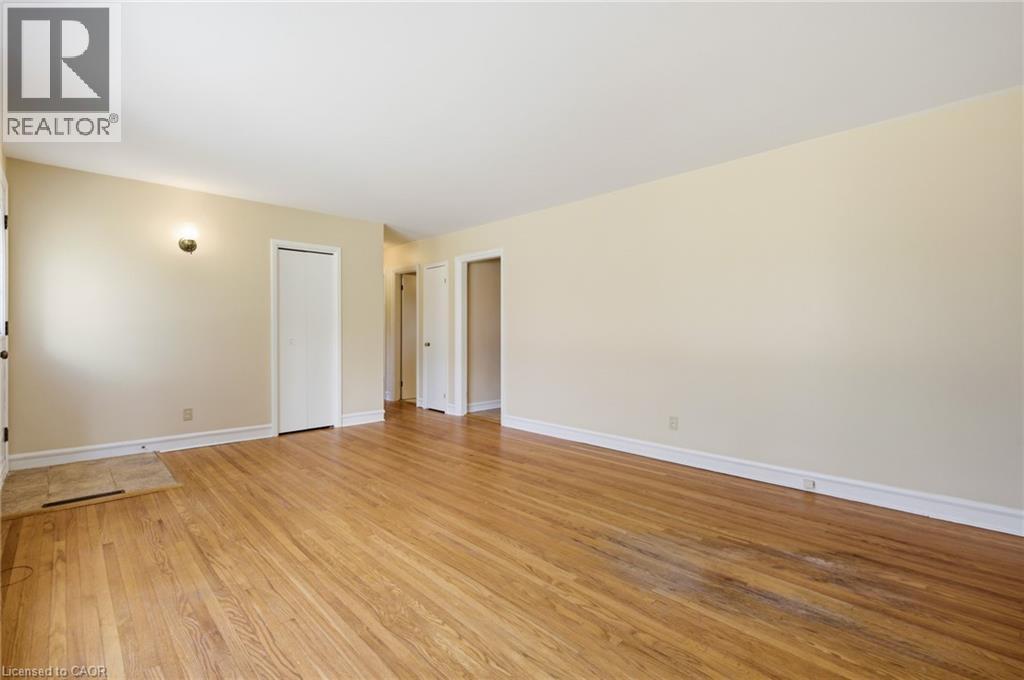 58 LOWREY Avenue S thumbnail 9