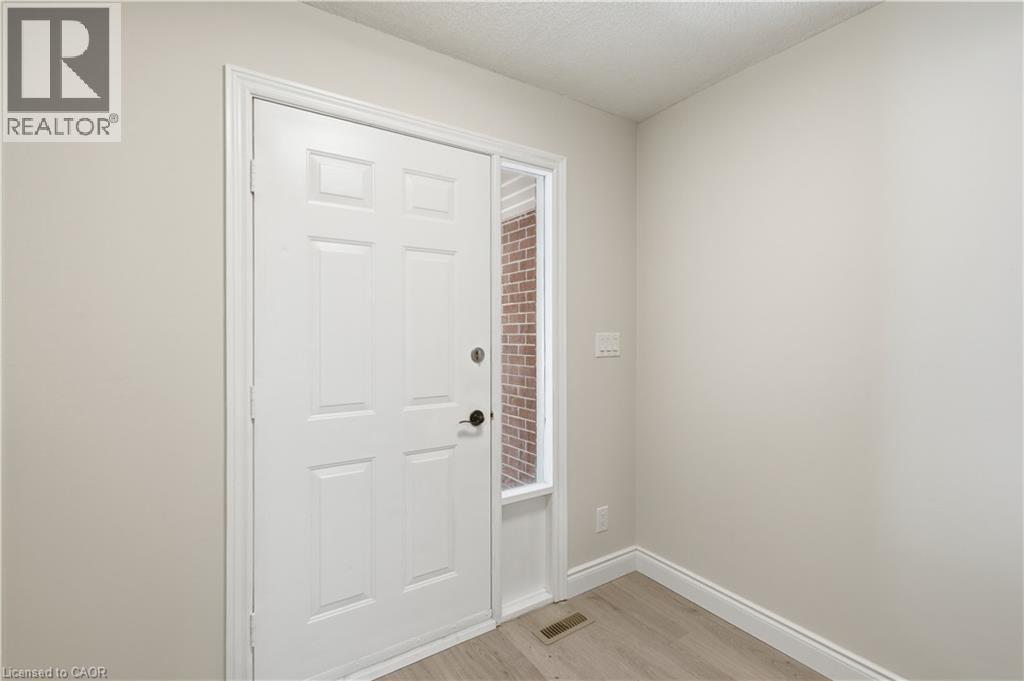 89 WOOLWICH Street Unit# 10 thumbnail 4