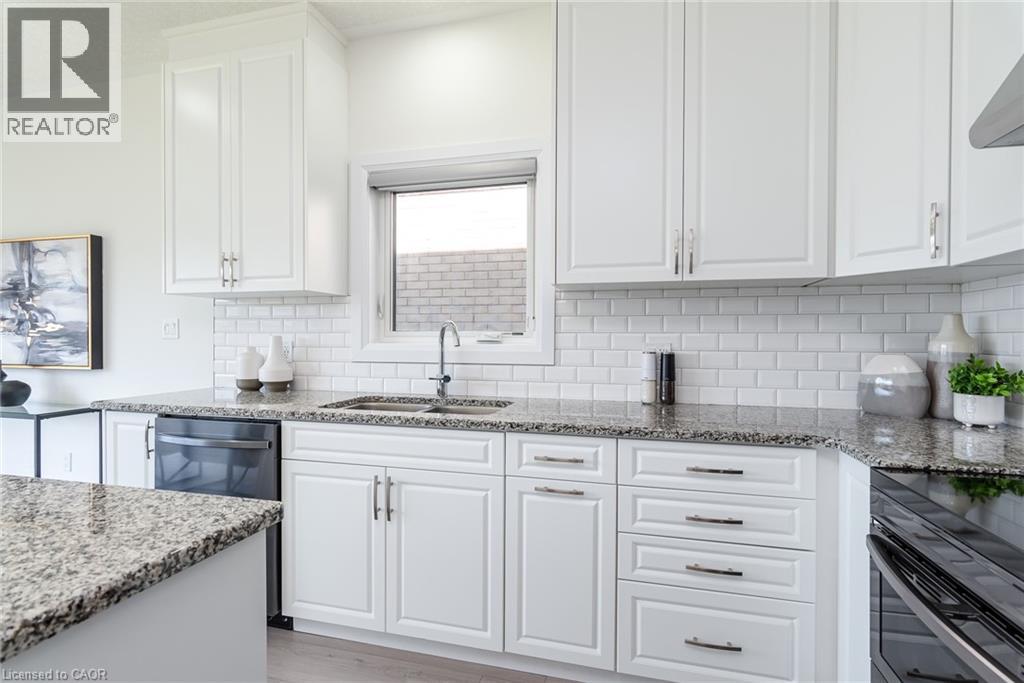508 NATHALIE Crescent thumbnail 24