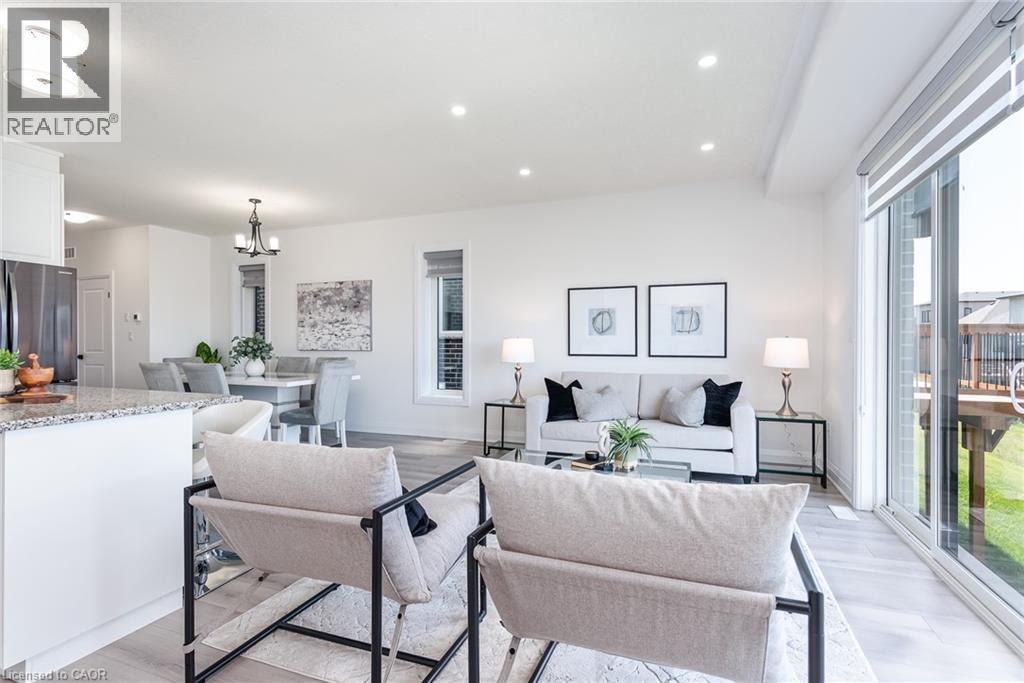 508 NATHALIE Crescent thumbnail 20