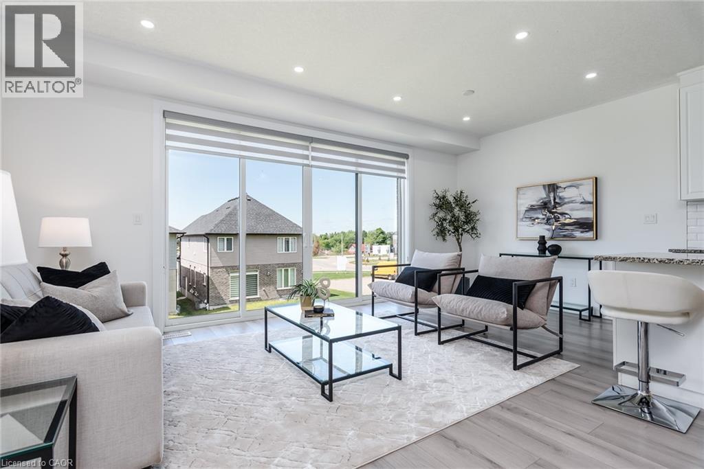 508 NATHALIE Crescent thumbnail 16