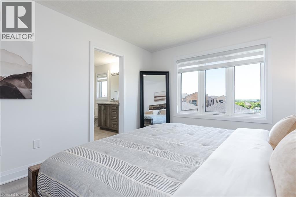 508 NATHALIE Crescent thumbnail 34
