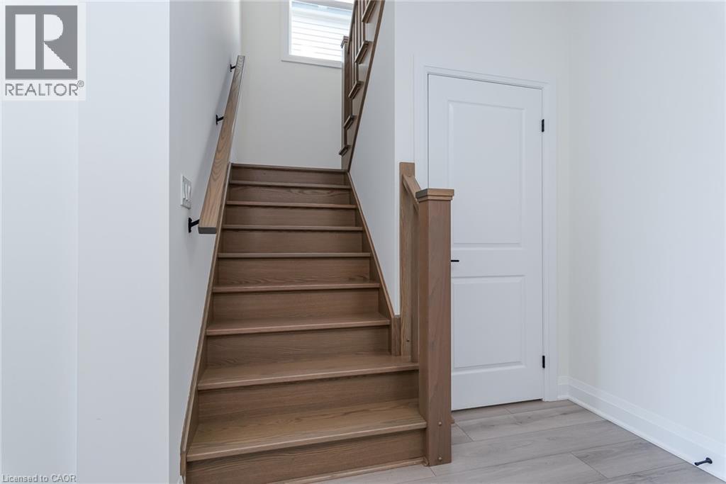 508 NATHALIE Crescent thumbnail 32
