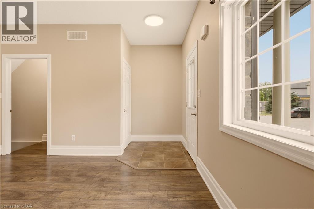 1180 COUNTRYSTONE Drive Unit# 14 thumbnail 5