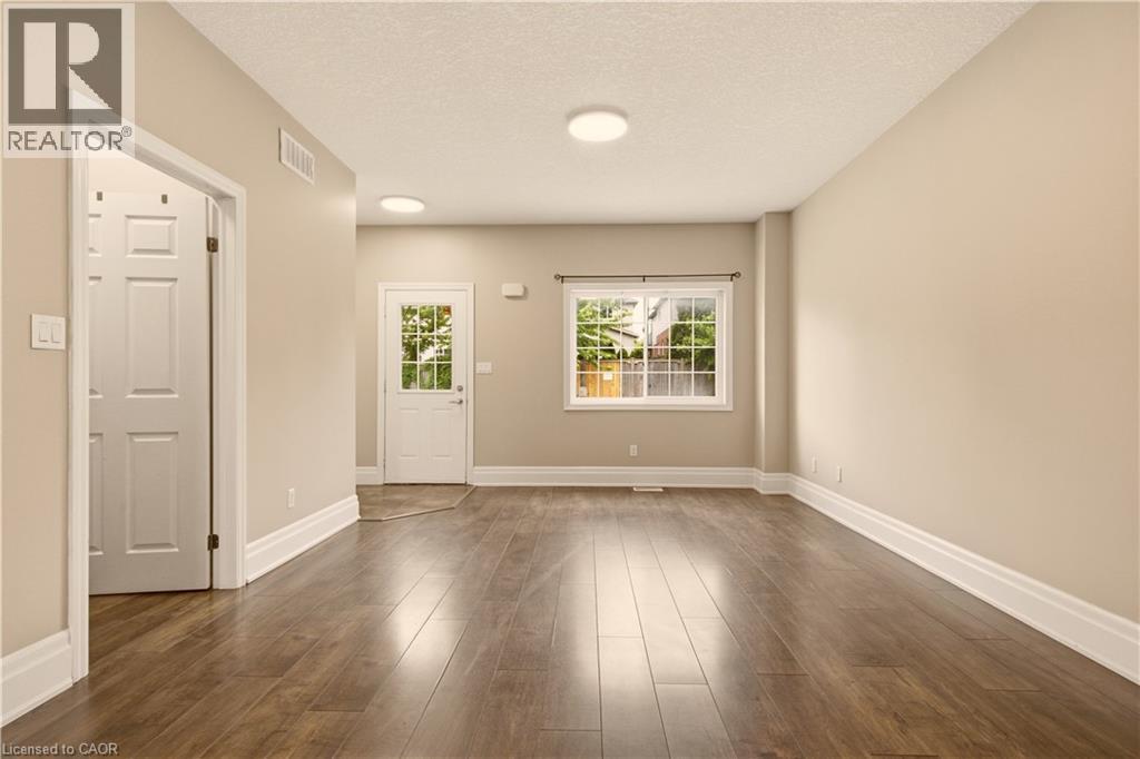 1180 COUNTRYSTONE Drive Unit# 14 thumbnail 7