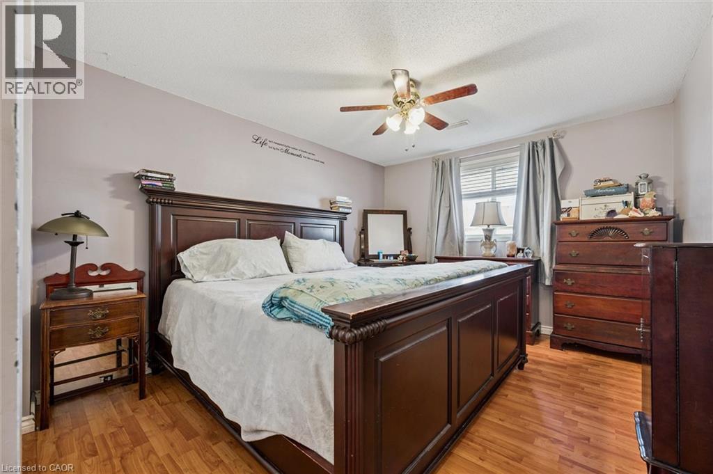 37 EDGEMERE Drive thumbnail 21