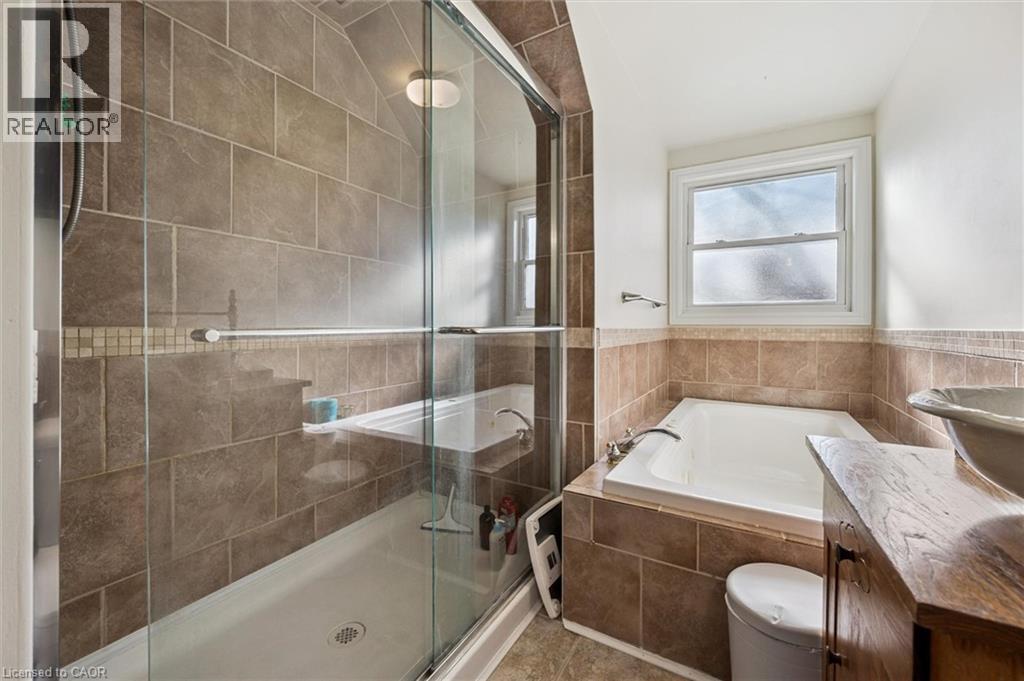 37 EDGEMERE Drive thumbnail 30