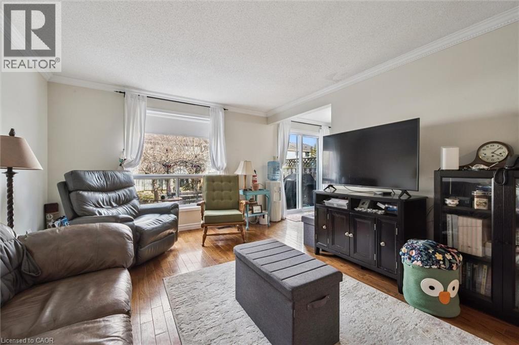 37 EDGEMERE Drive thumbnail 12