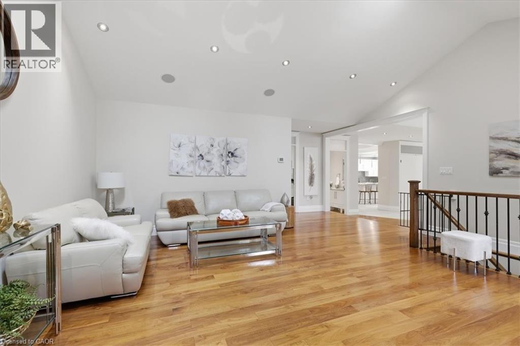 2371 SNYDERS Road E thumbnail 20