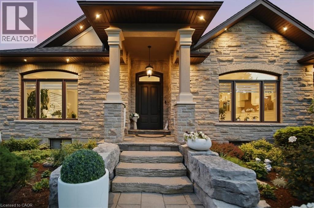 2371 SNYDERS Road E thumbnail 3