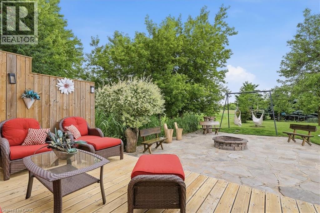 2371 SNYDERS Road E thumbnail 43