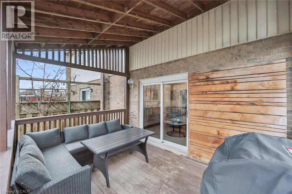 423 CADBURY Court Unit# A thumbnail 33