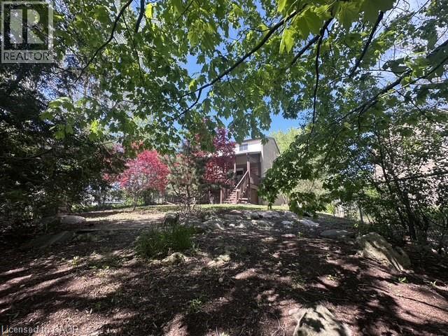 423 CADBURY Court Unit# A thumbnail 40