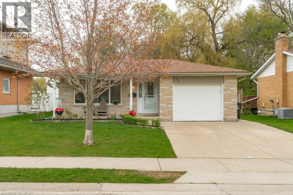 638 GLEN FORREST Boulevard thumbnail 2