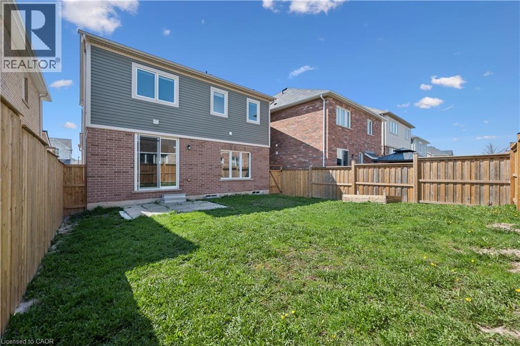267 GROVEHILL Crescent thumbnail 32