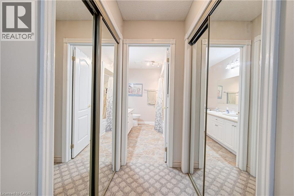 71 BEASLEY Crescent Unit# 1 thumbnail 32