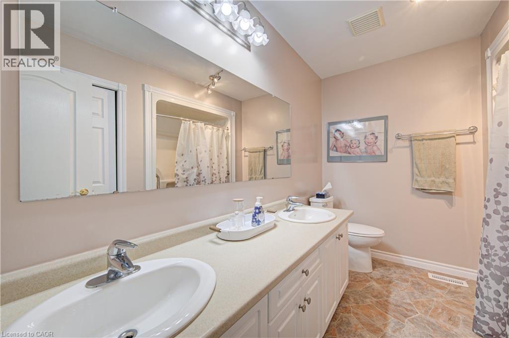 71 BEASLEY Crescent Unit# 1 thumbnail 33