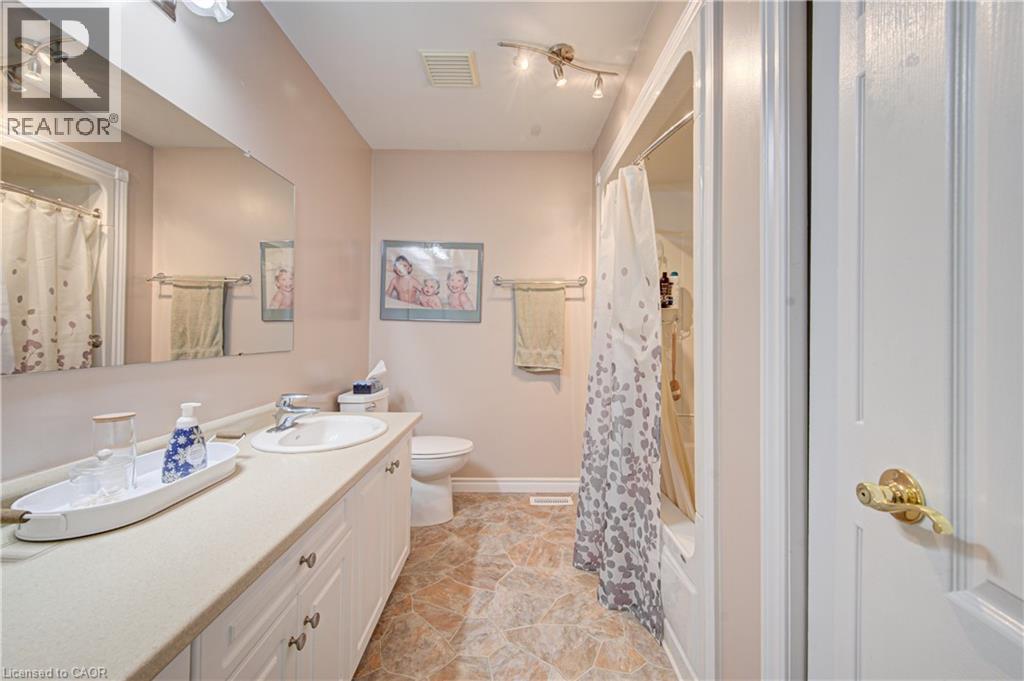 71 BEASLEY Crescent Unit# 1 thumbnail 34