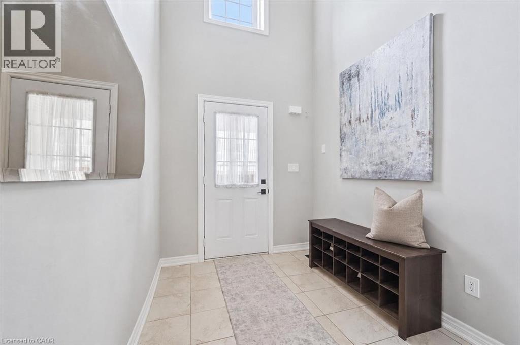 395 LINDEN Drive Unit# 2 thumbnail 3