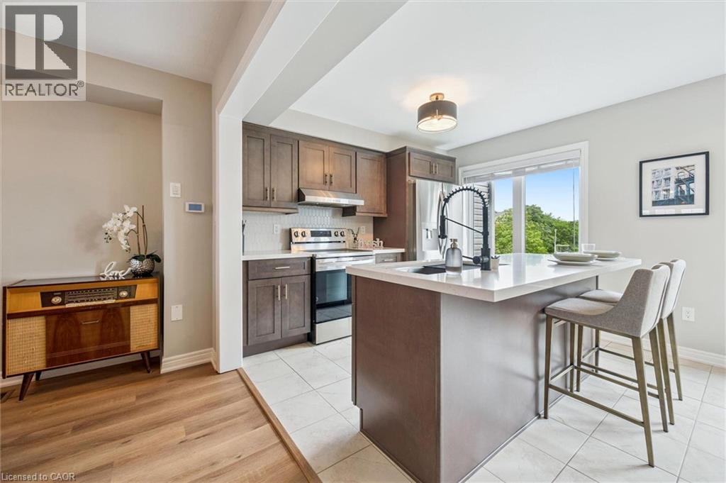 395 LINDEN Drive Unit# 2 thumbnail 9