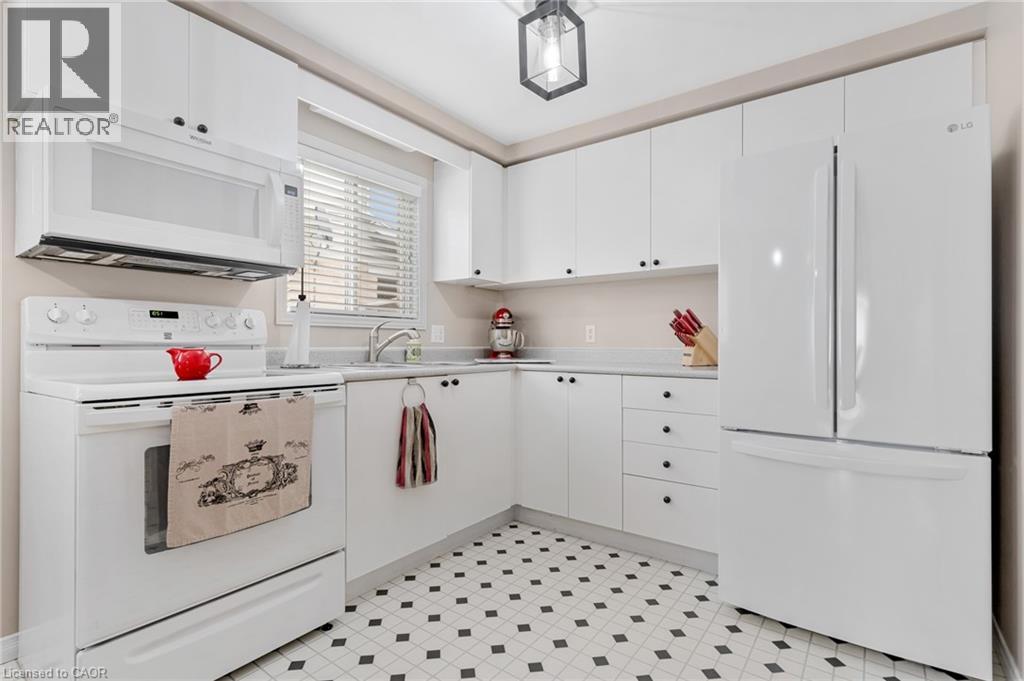 351 N NORTHVIEW HEIGHTS Place thumbnail 11