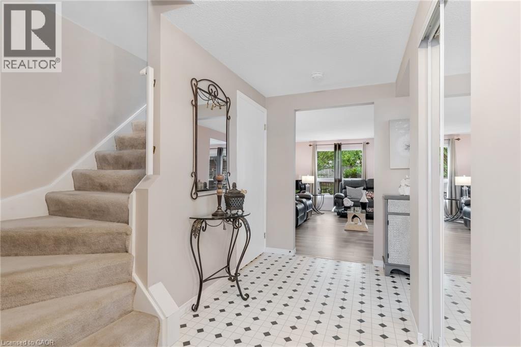 351 N NORTHVIEW HEIGHTS Place thumbnail 14