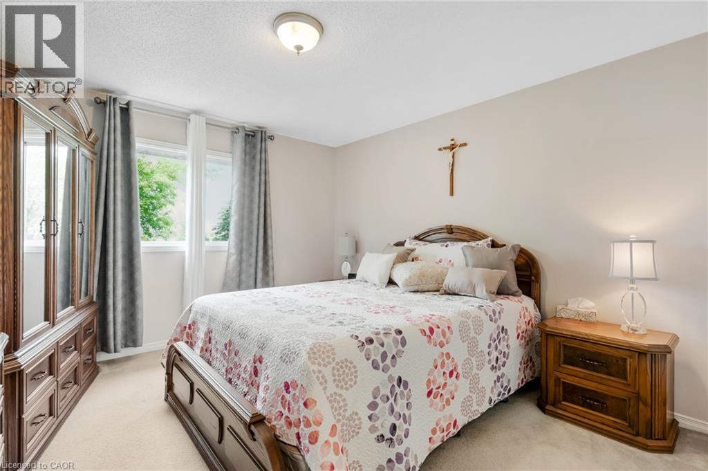 351 N NORTHVIEW HEIGHTS Place thumbnail 16