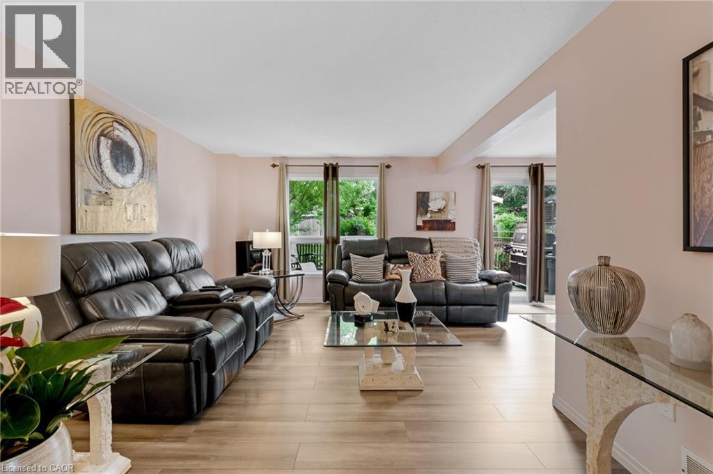 351 N NORTHVIEW HEIGHTS Place thumbnail 4