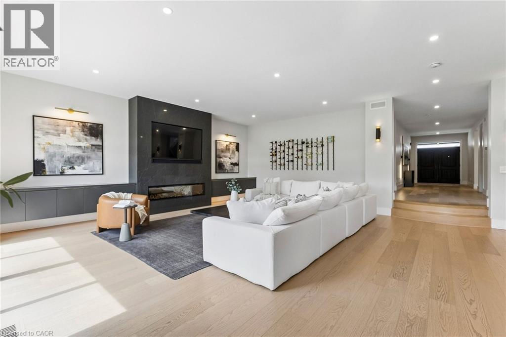 95 PONDCLIFFE Drive thumbnail 10