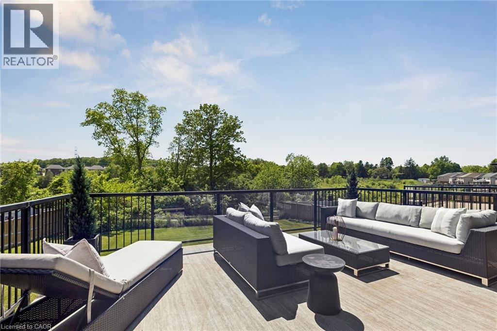 95 PONDCLIFFE Drive thumbnail 32