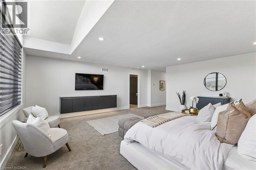 95 PONDCLIFFE Drive thumbnail 25