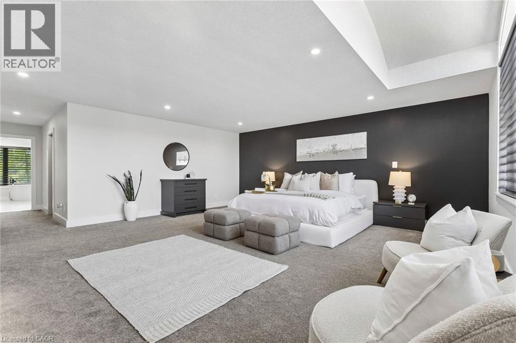 95 PONDCLIFFE Drive thumbnail 24