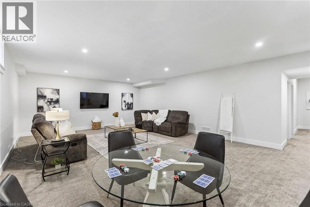 95 PONDCLIFFE Drive thumbnail 44