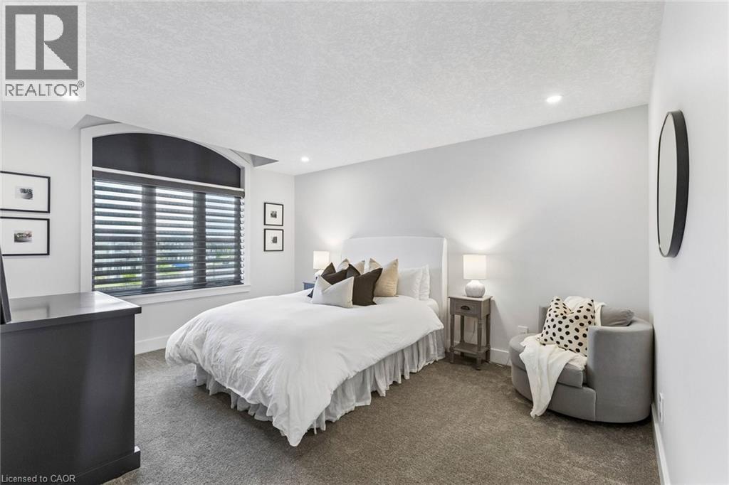 95 PONDCLIFFE Drive thumbnail 37