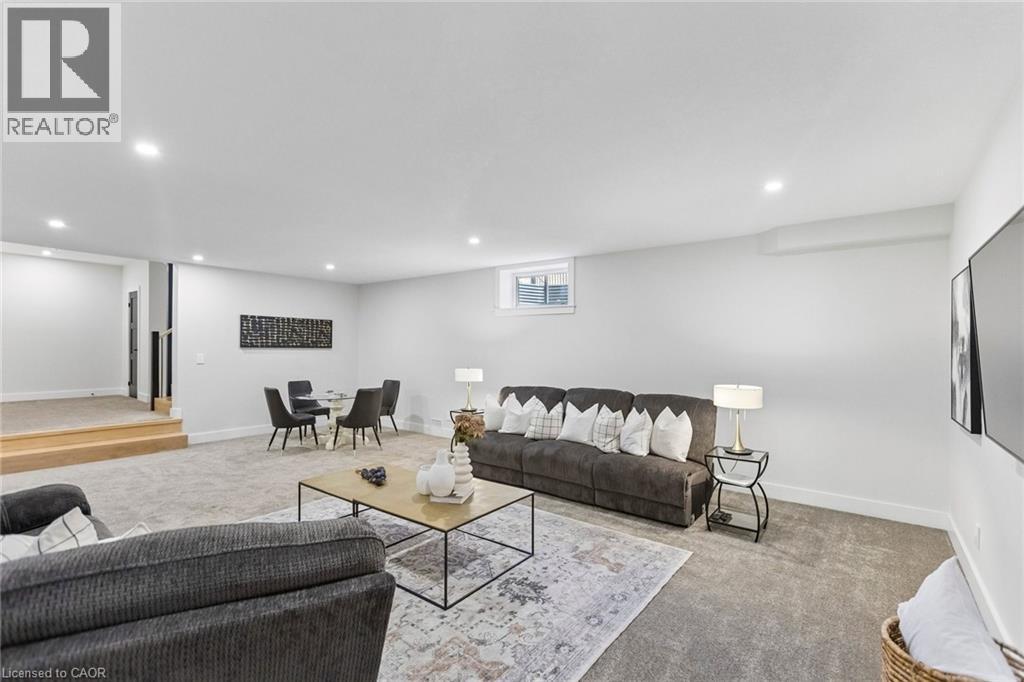95 PONDCLIFFE Drive thumbnail 45