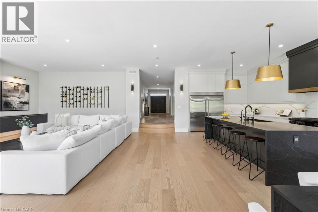 95 PONDCLIFFE Drive thumbnail 17