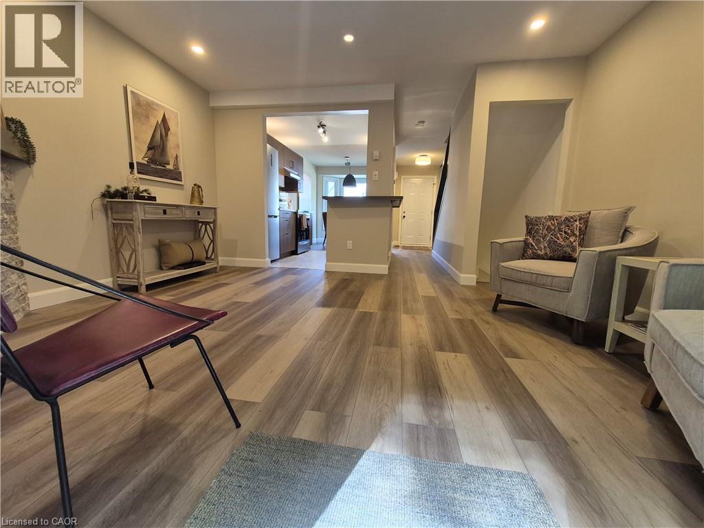 219 KINGSWOOD Drive Unit# 26 thumbnail 36