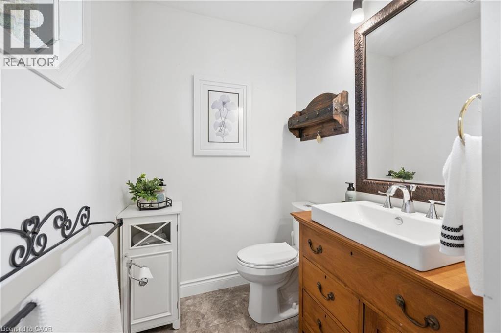 667 FERN Road thumbnail 19