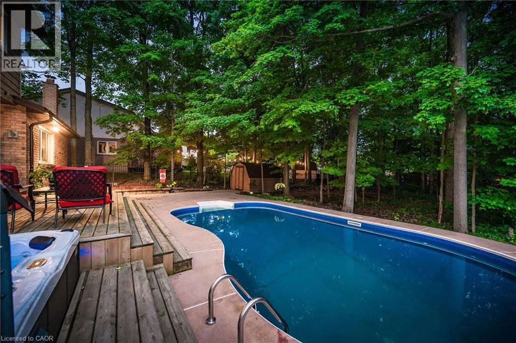 667 FERN Road thumbnail 32