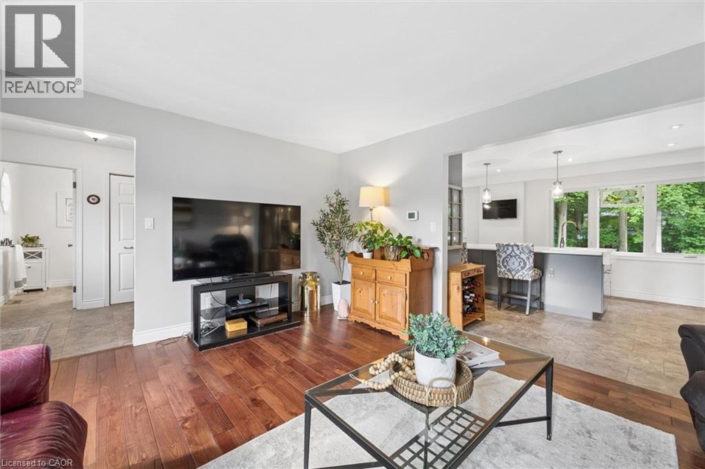 667 FERN Road thumbnail 6