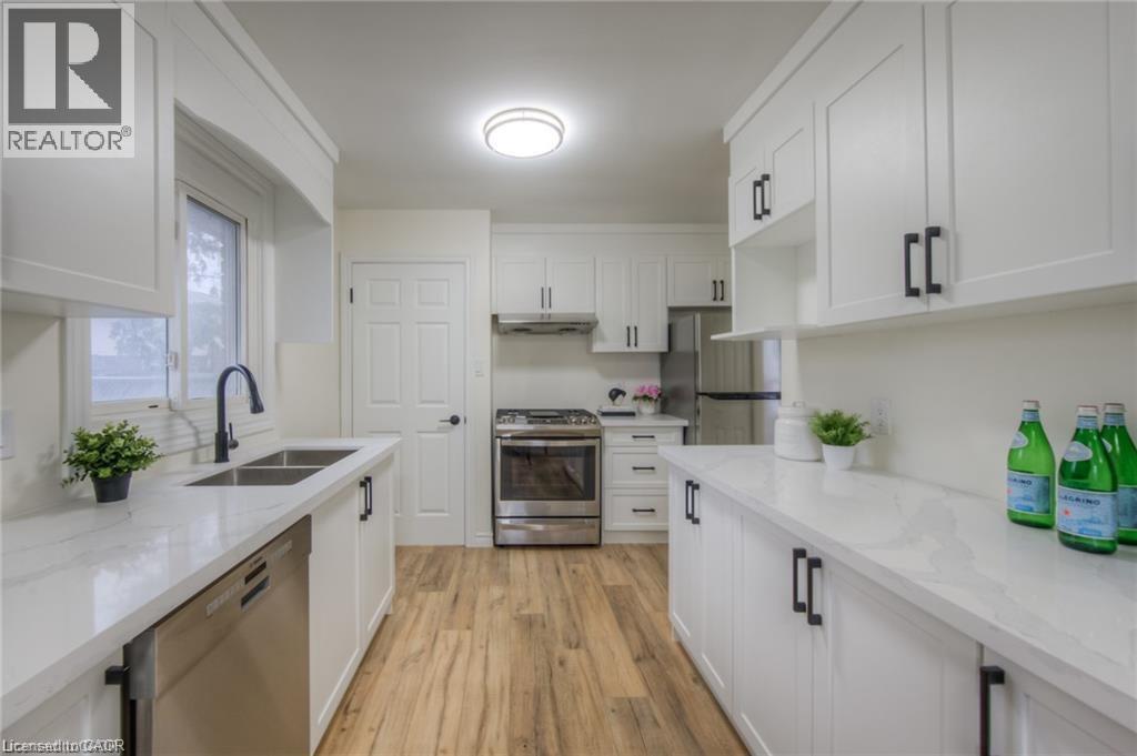 248 CYRUS Street thumbnail 8