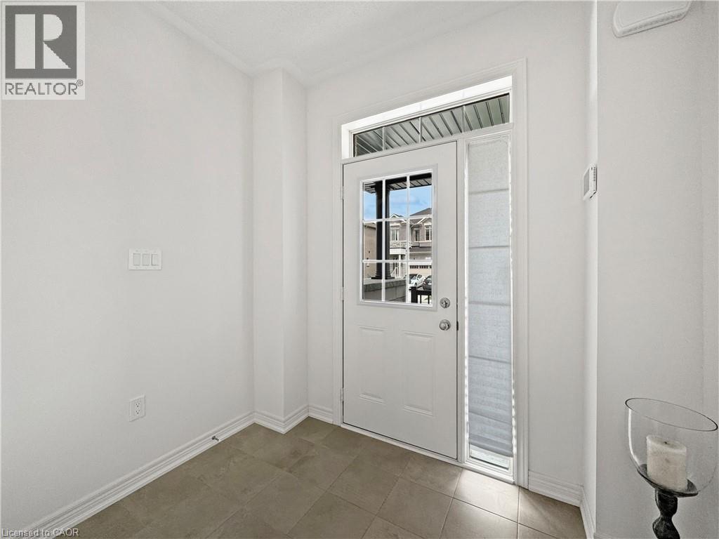 82 GLEDHILL Crescent thumbnail 2