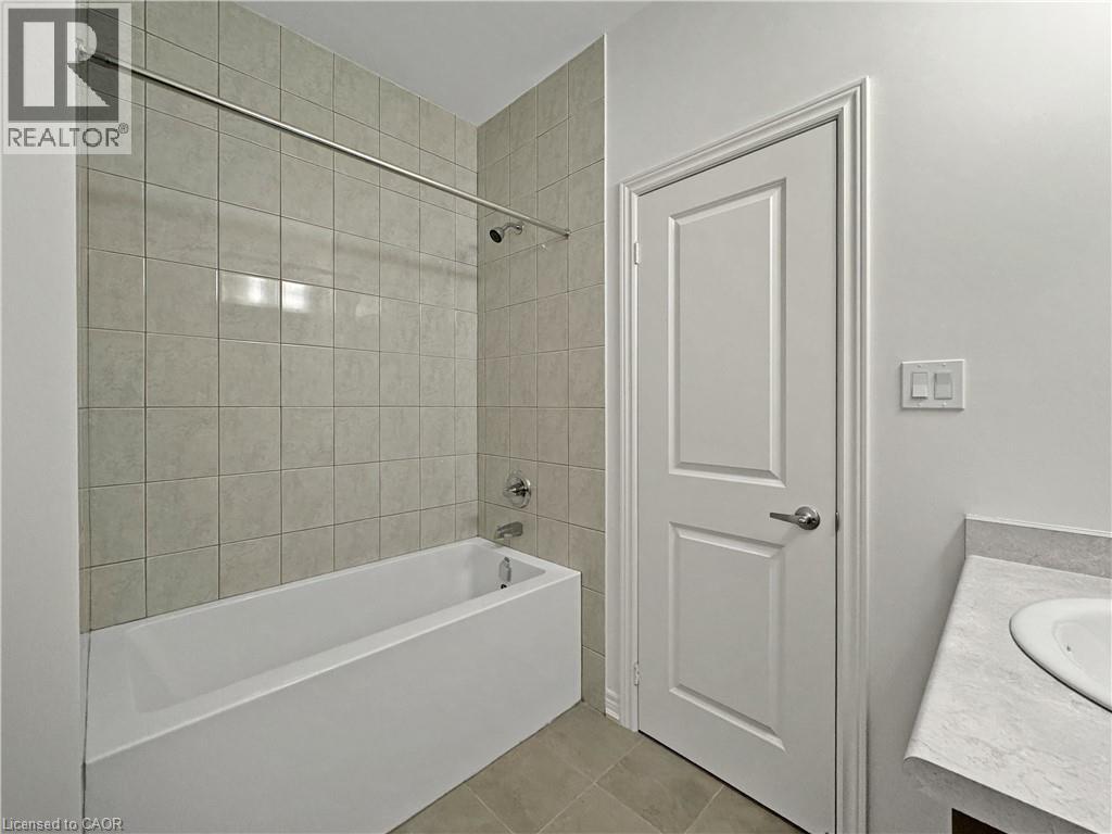 82 GLEDHILL Crescent thumbnail 23