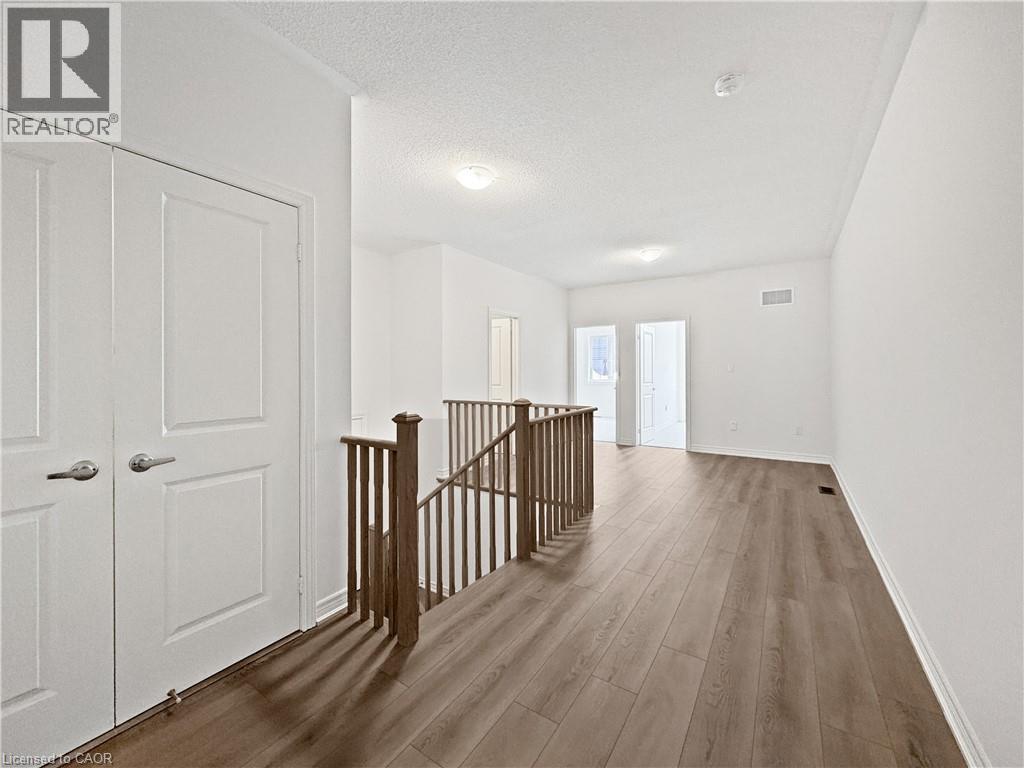 82 GLEDHILL Crescent thumbnail 33