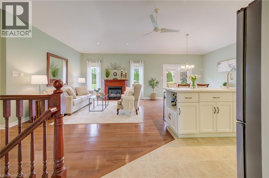 148 DEVONSHIRE Drive thumbnail 4