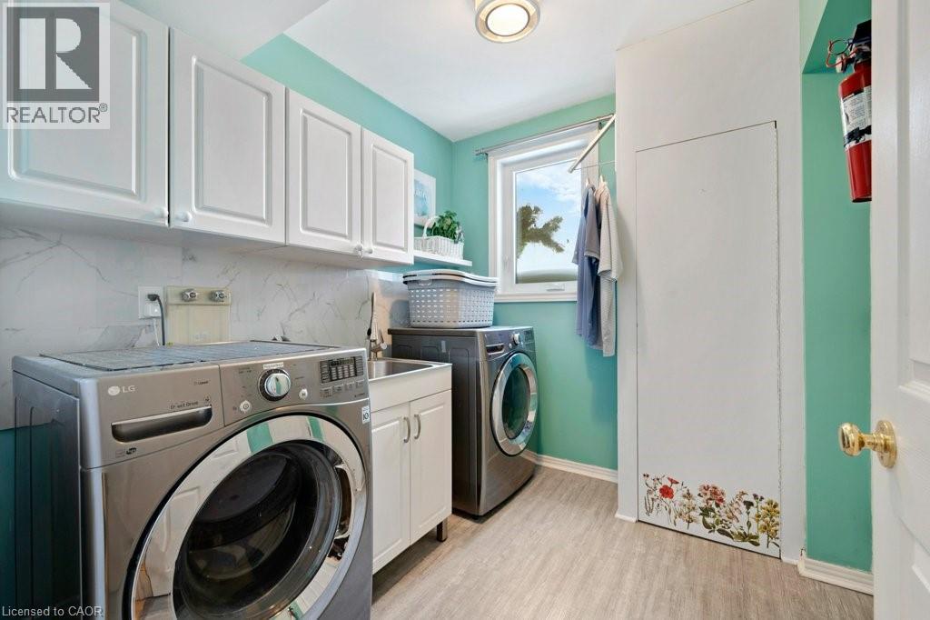 341 GEORGE Street N Unit# 4 thumbnail 22