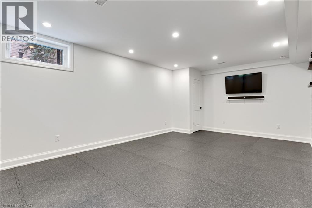 203 FORSYTH Drive thumbnail 41