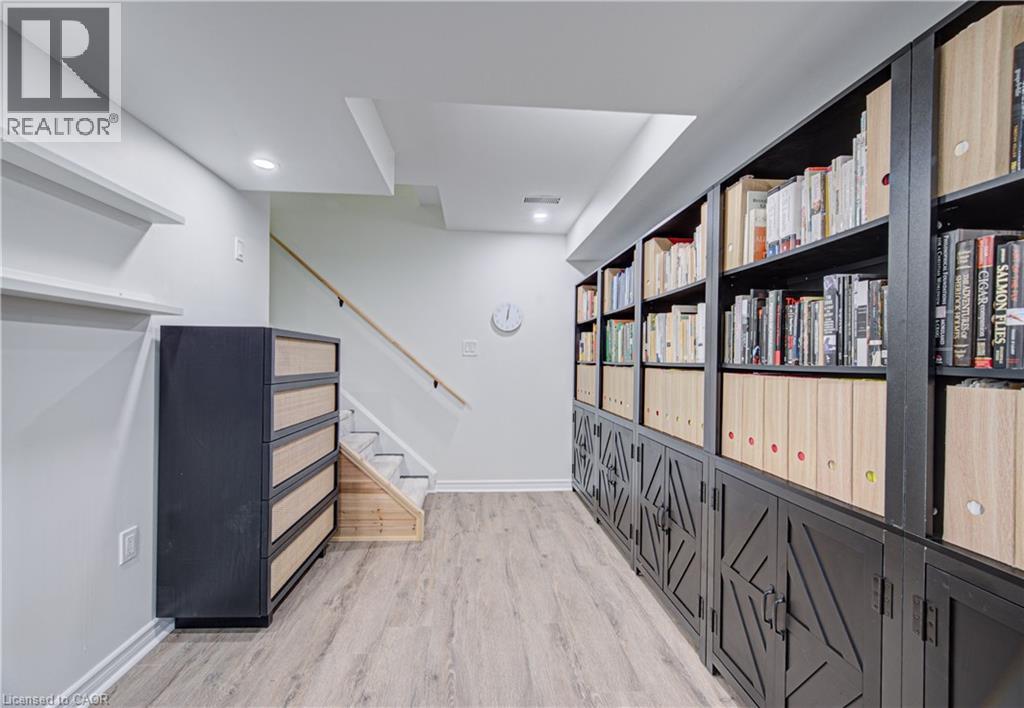 290 WILLIAM Street thumbnail 32